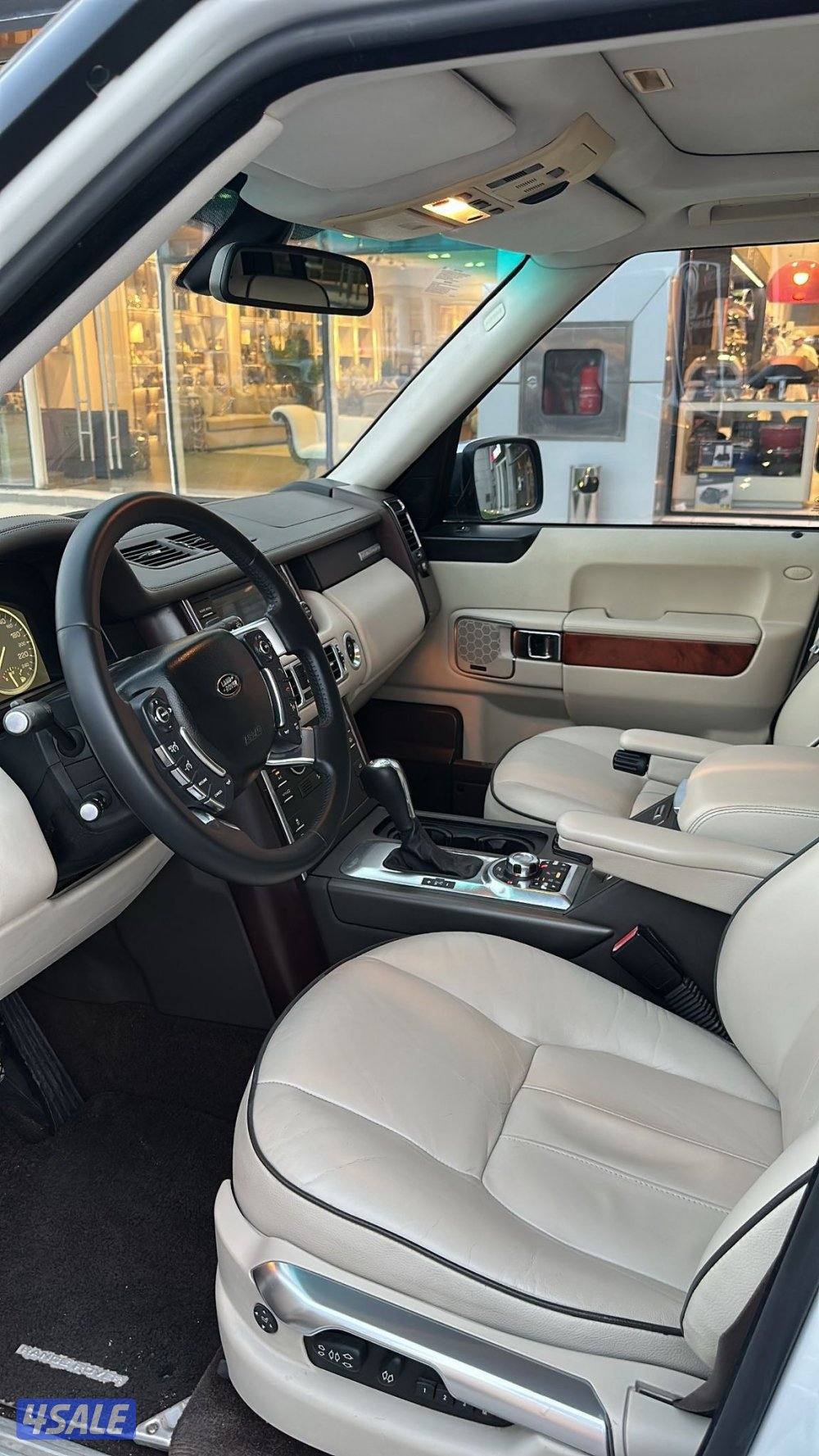 للبيع رنج روفر من النوادر تبارك الرحمن موديل 20125