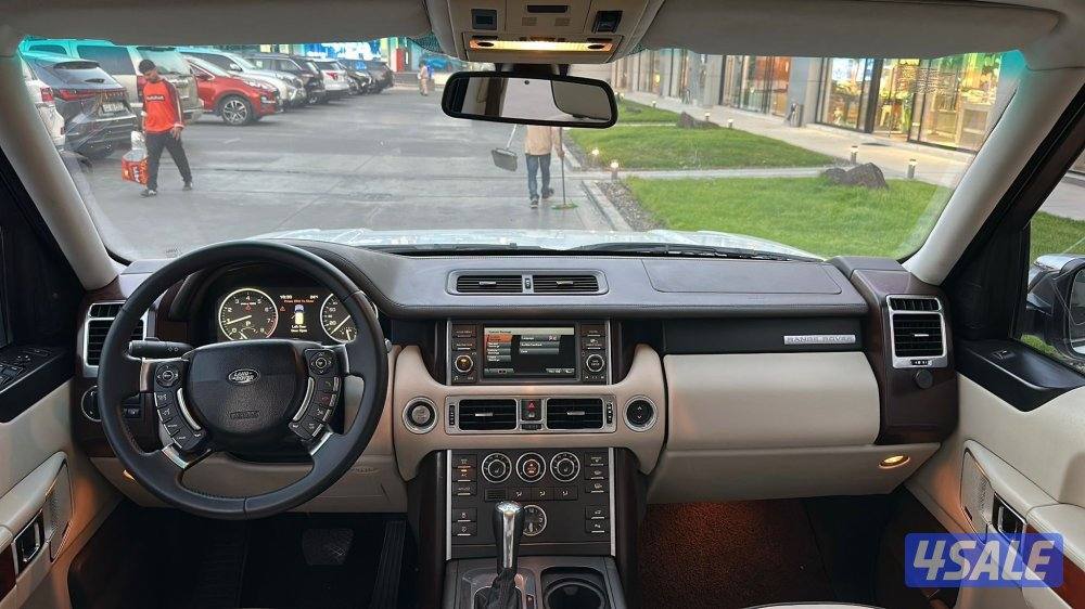 للبيع رنج روفر من النوادر تبارك الرحمن موديل 20126