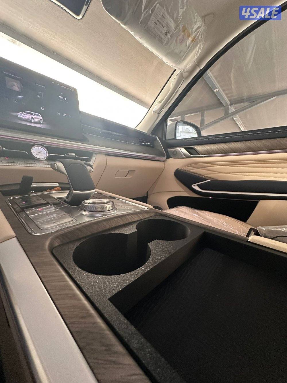 حامل اكواب للتانك 500 و هافال H9  للتواصل على الواتس اب1