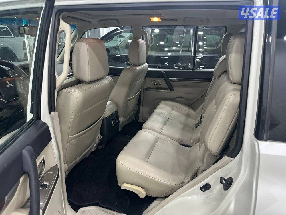 باجيرو موديل ٢٠١٨ وارد الوكاله ماشي ١٤٠ ألف كم2