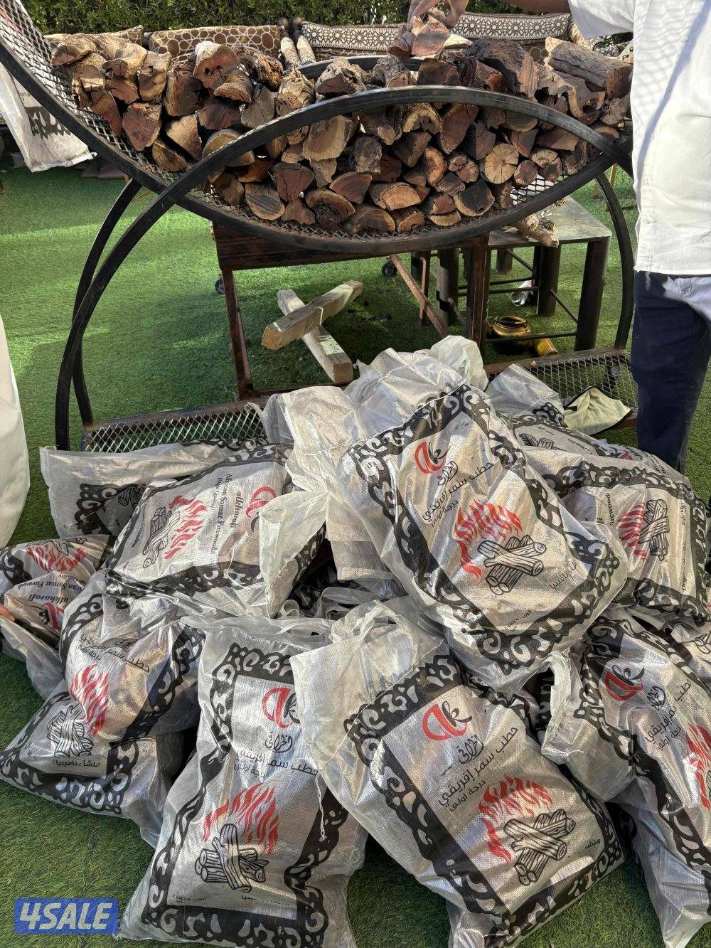 يوجد حطب سمر وحطب زيتون وفحم افريقى البقره وفحم سداسى كرتون شرط الجوده5