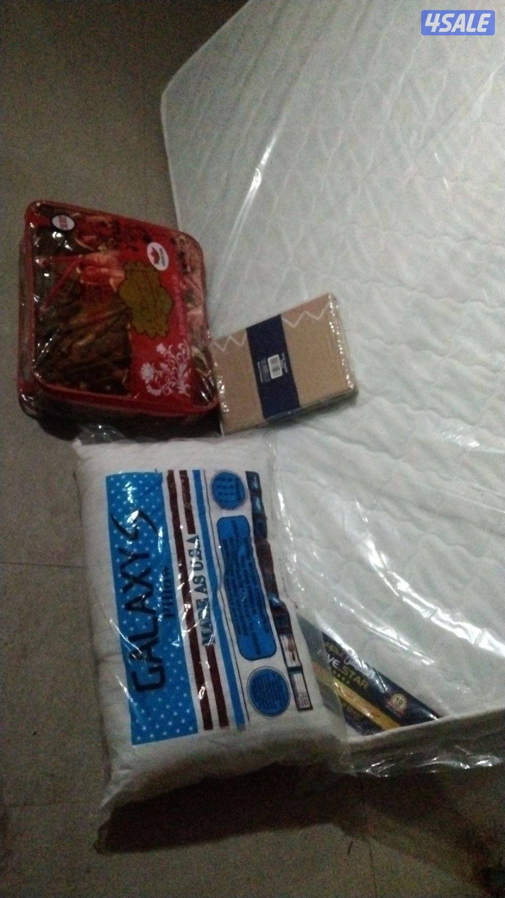 سرير حديد ومرتبه طبيه وبطانيه ومخده والملايات6