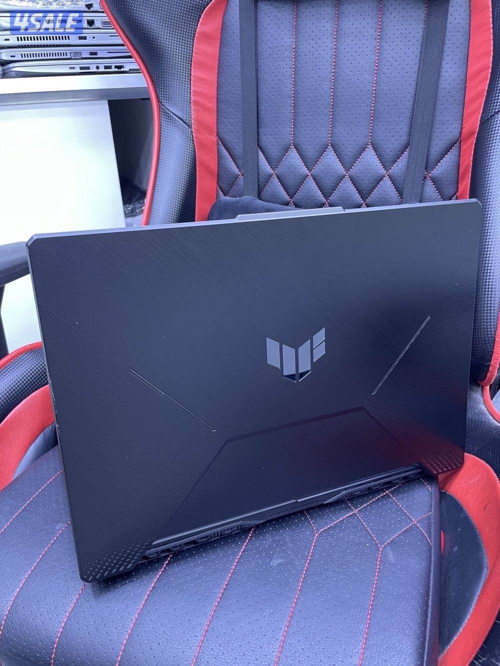 نشتري ونبيع جميع أنواع اللابتوبات والكمبيوترات بأفضل لاسعار4