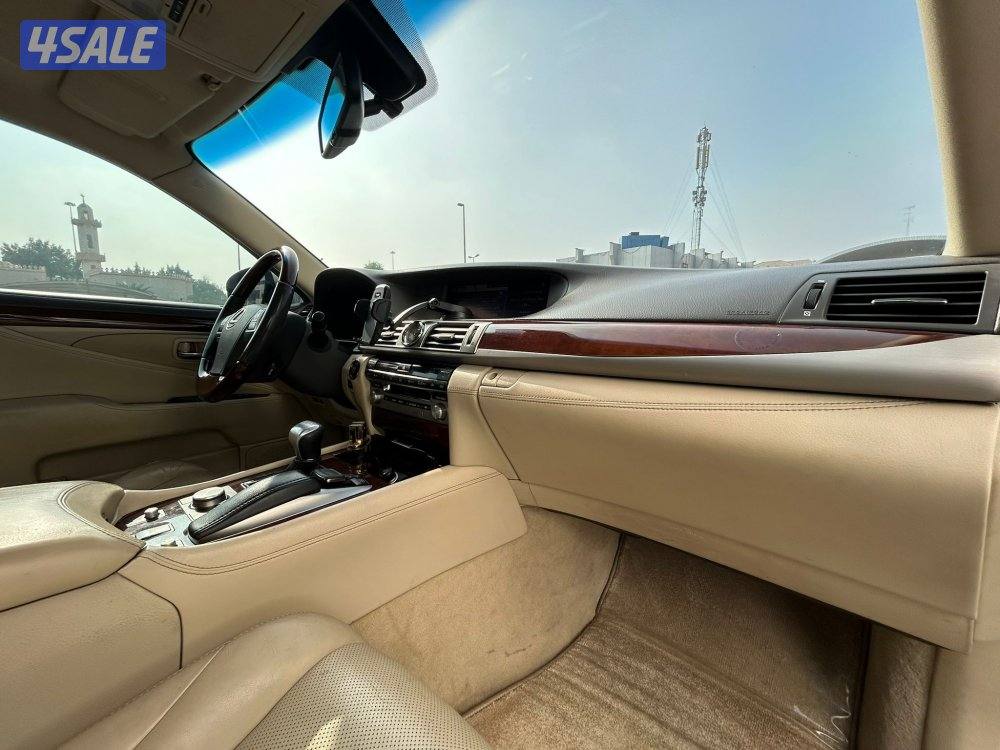 لكزس LS460 عداد 96 الف فقط9
