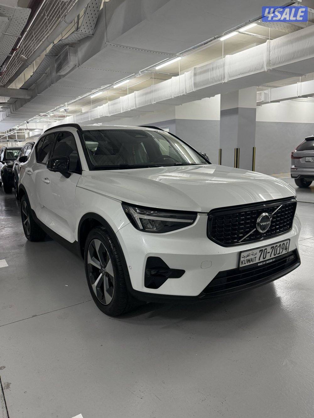 للبيع XC40 20232