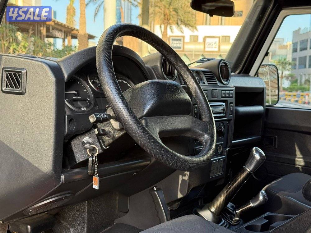 ديفندر90 موديل2013 عداد98الف وارد الغانم سيرفس منتظم بحاله نادروه7