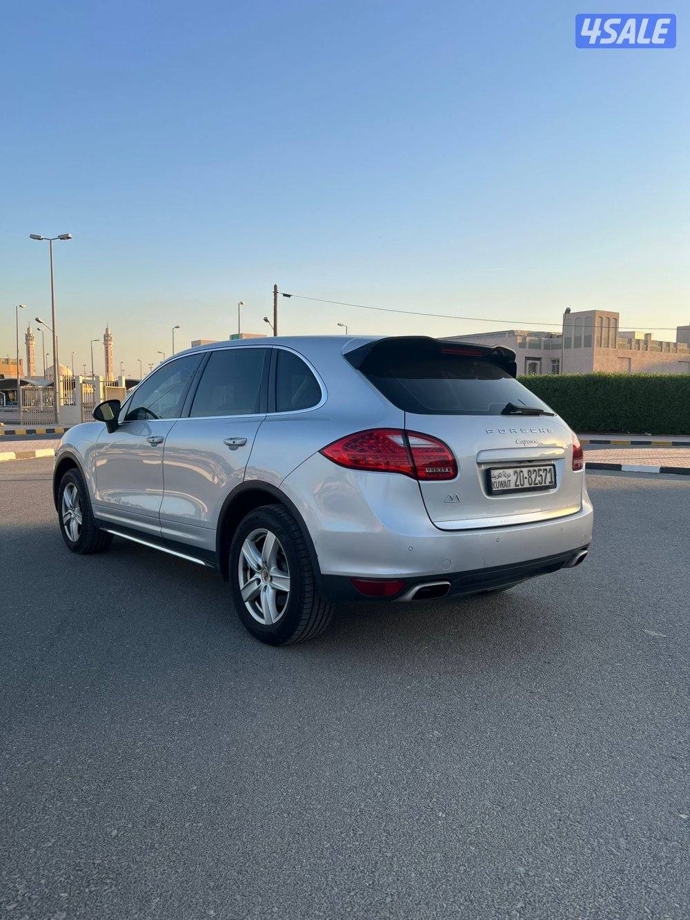 بورش كاين بحاله فوق الممتاز بسعر مناااسب0