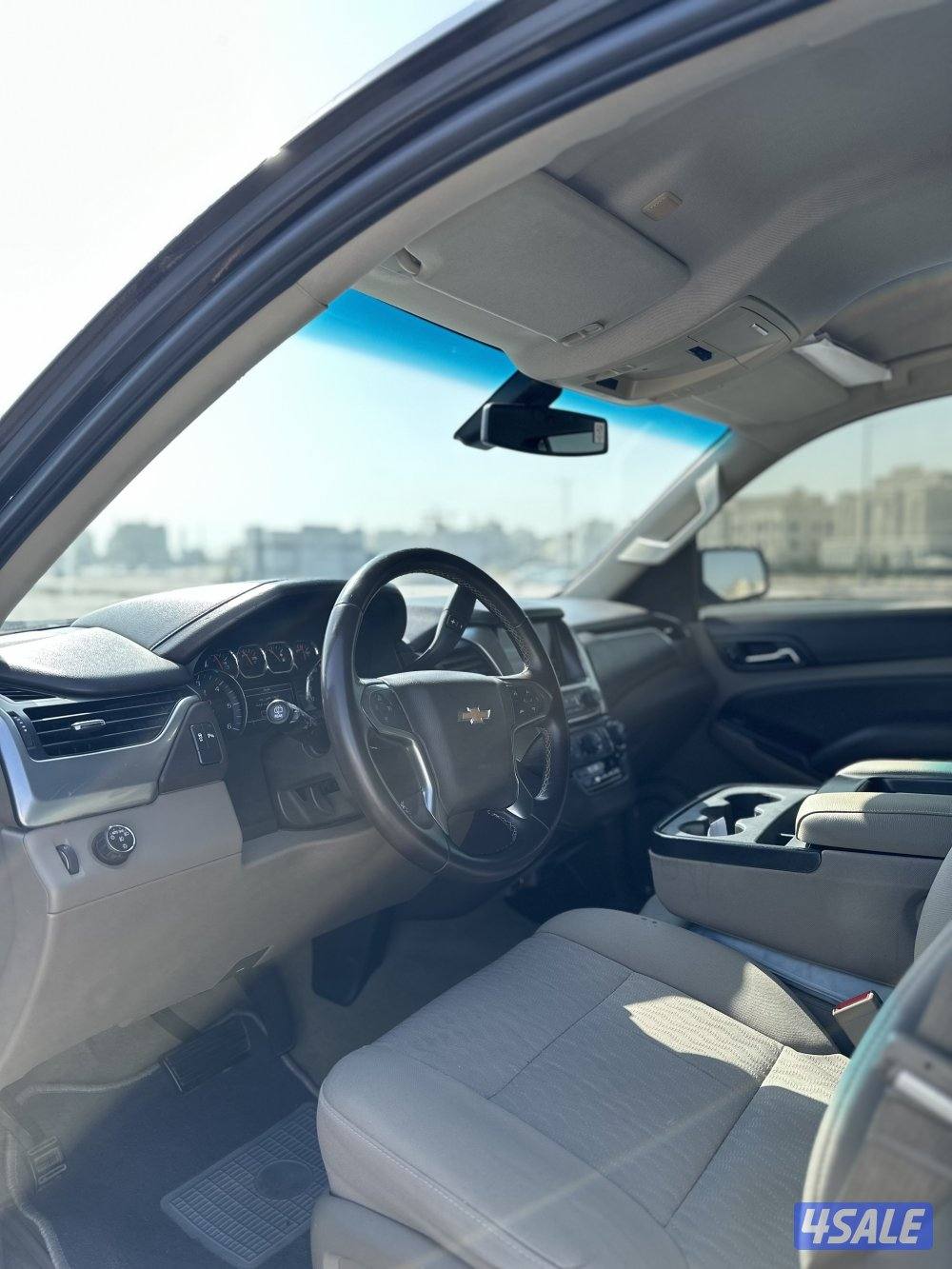 للبيع تاهو 2017 اللون اسود4