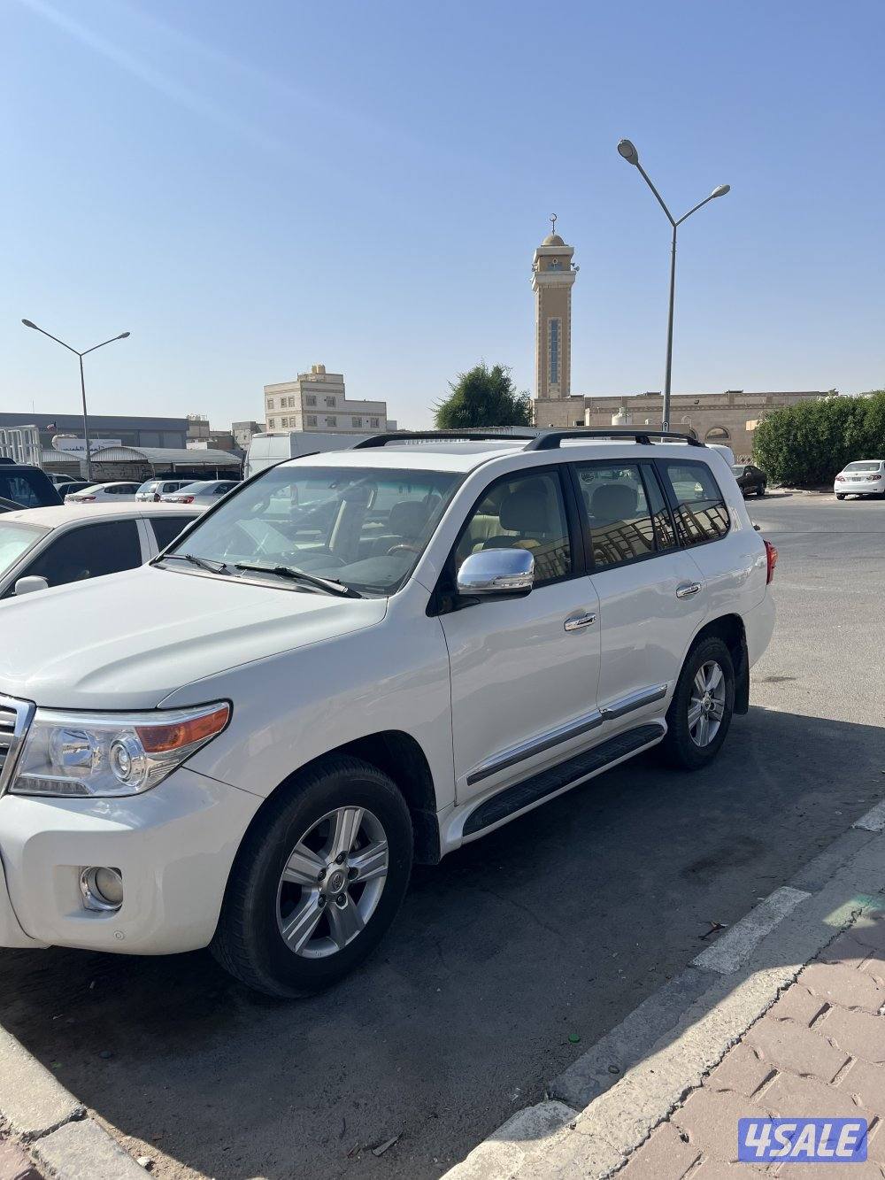 لاند كروزر 20120