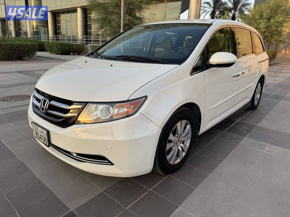 للبيع : هوندا 7 راكب : موديل 20150