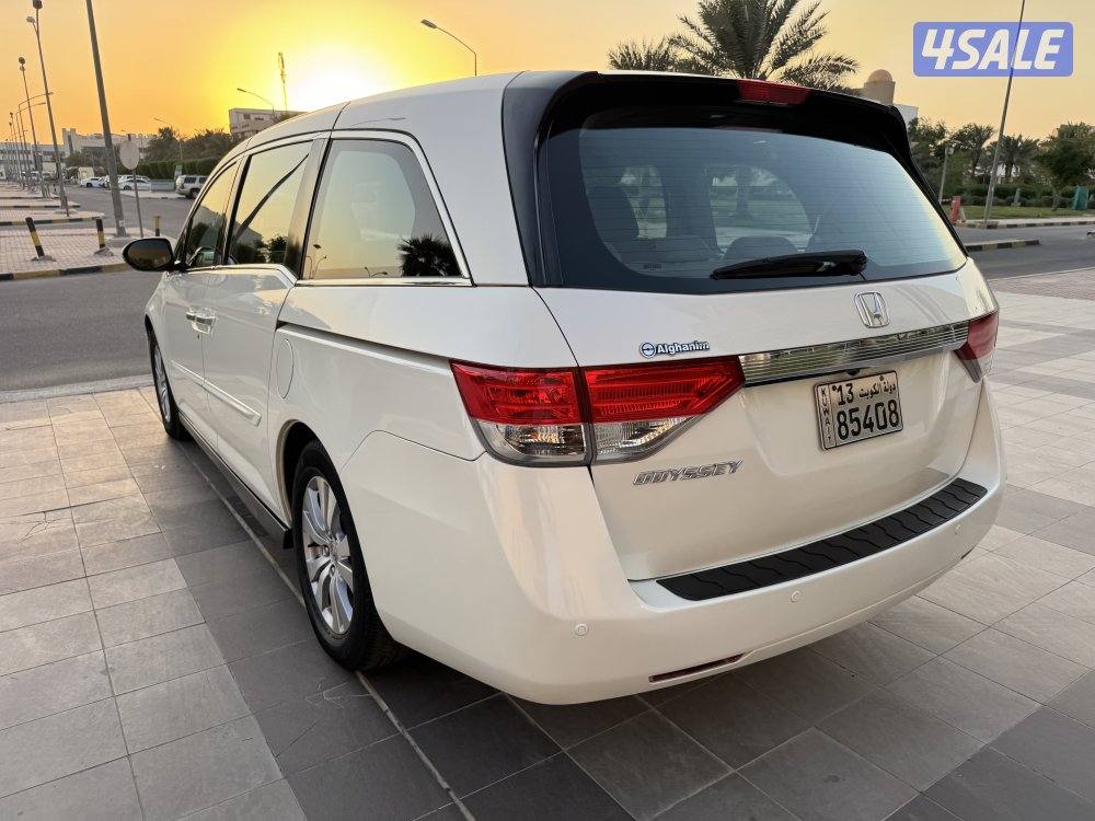 للبيع : هوندا 7 راكب : موديل 20153