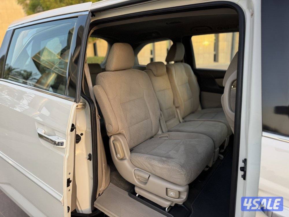 للبيع : هوندا 7 راكب : موديل 20154