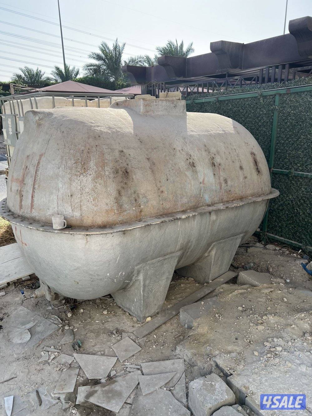 للبيع ماطور كهرباء 10500 قوته وتانكي ماء 1000 جالون .2