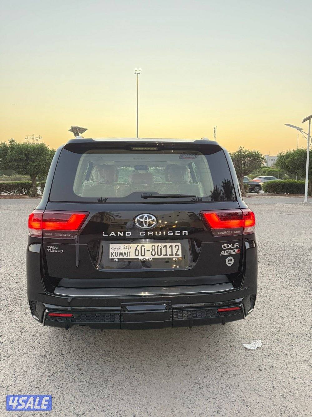 لاند كروز 2022 ايرو S تون تيربو بحاله الوكاله عداد 120 الف7