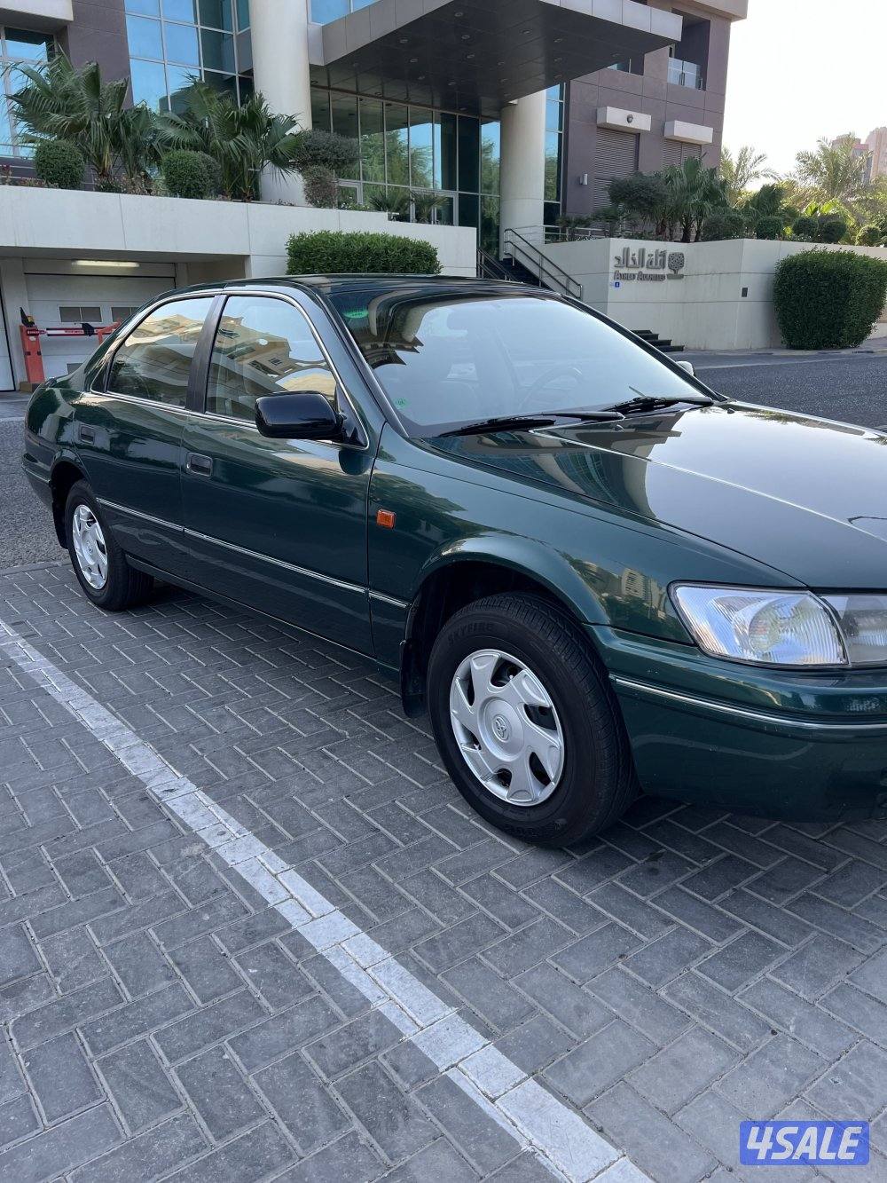 للبيع كامري 19996