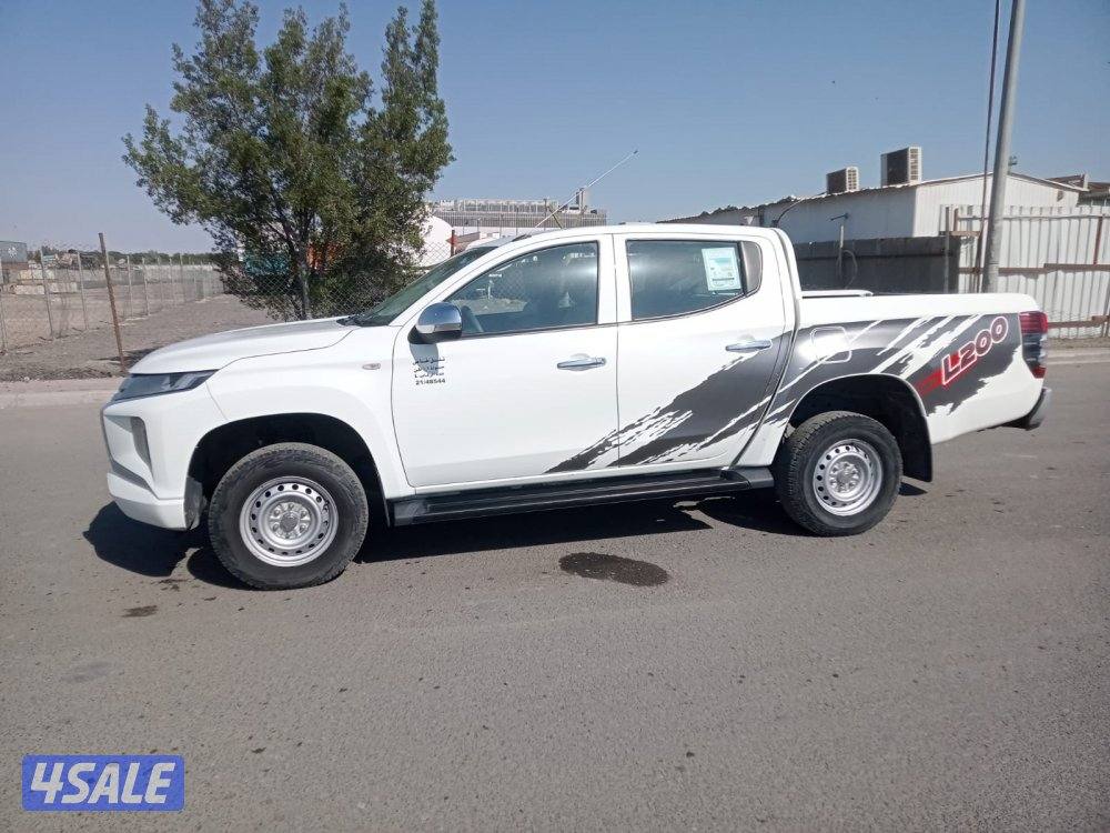 للبيع وانيت متسوبيشي L200 موديل 20231