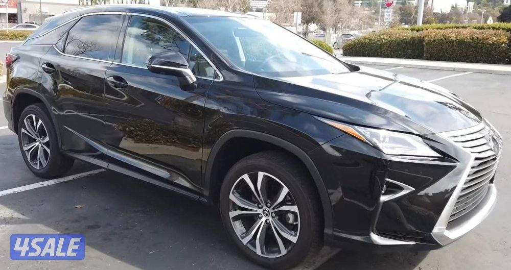 Doctor Driven, well maintained, top of the line Lexus RX 350 for sell.5