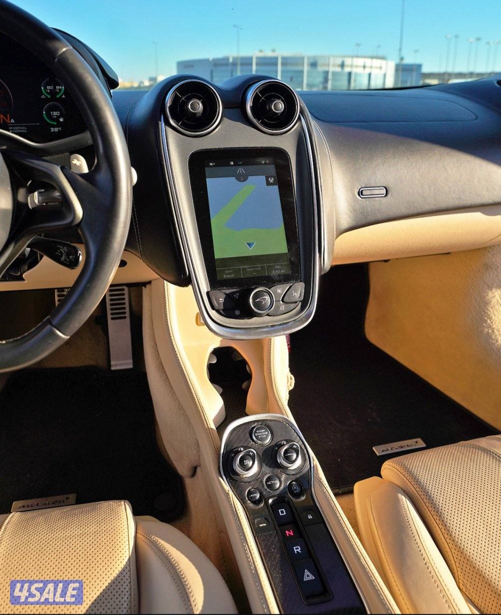 مكلارين 570S تحت الكفالة10