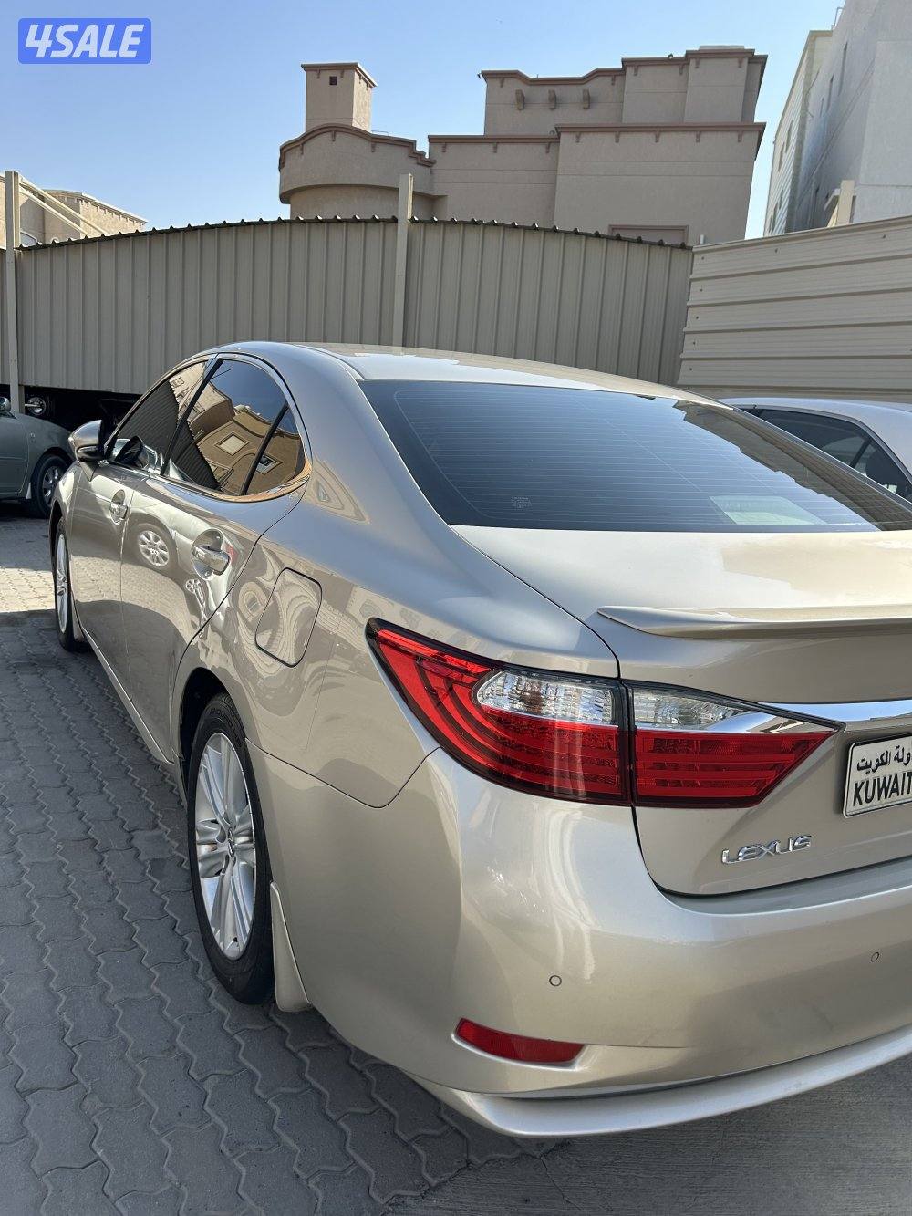 للبيع لكزس 350ES موديل 20135