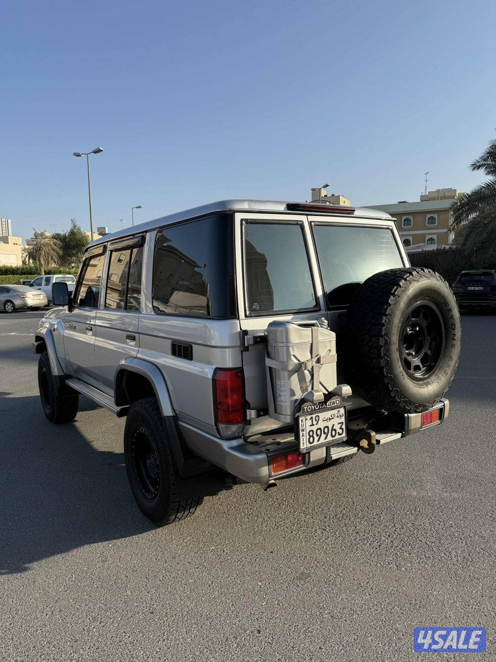 للبيع جيب شاص نص موديل ٢٠٢١ ماشي ٩٩الف3