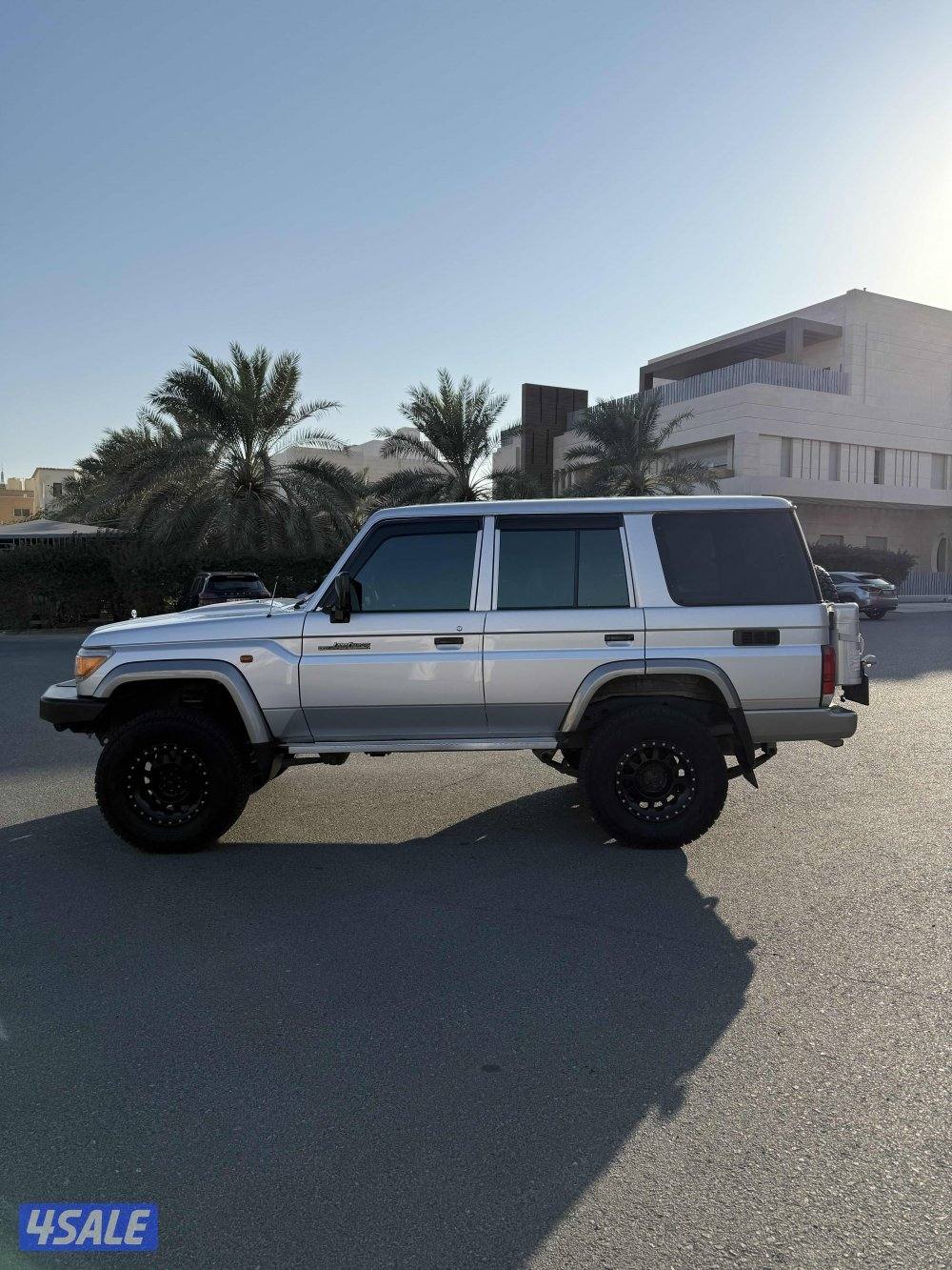 للبيع جيب شاص نص موديل ٢٠٢١ ماشي ٩٩الف5