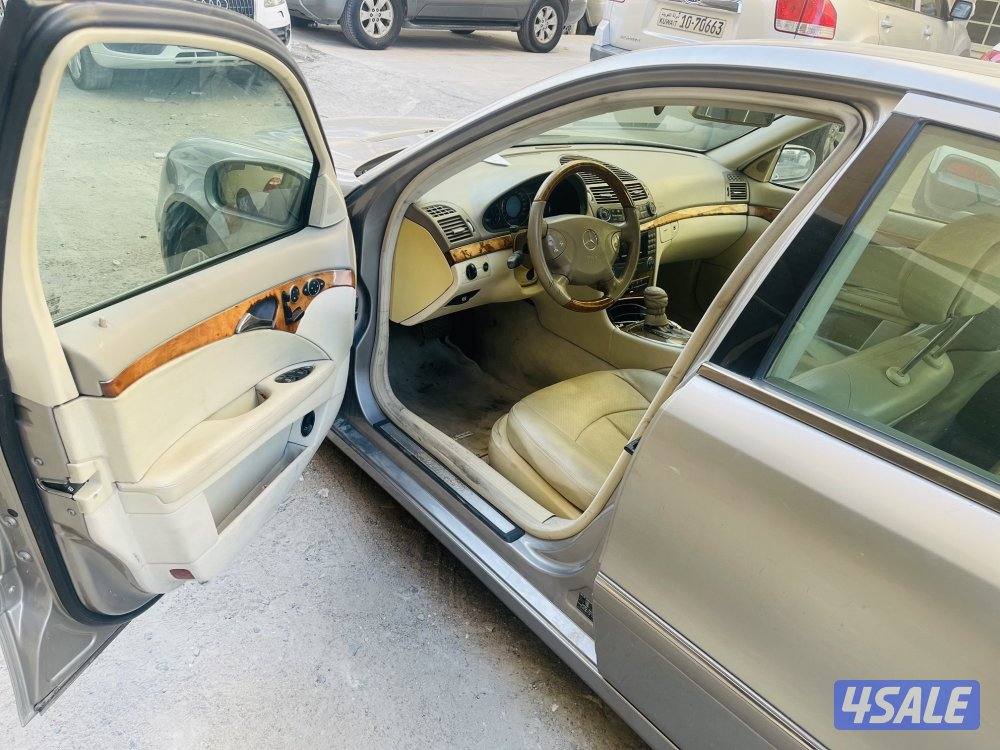 مرسيدس بنز E240 موديل 2004 بحالة ممتازه للبيع او البدل6
