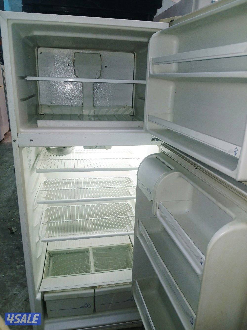 للبيع ثلاجه واير بوال إيطالي بحاله جيده مع الكفالة والتوصيل عائلية 22ق1