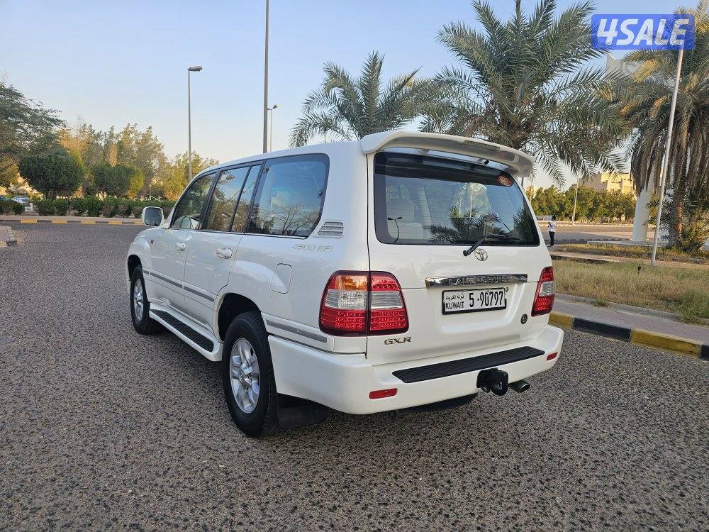 لاندكروز GXR الساير بحالة الوكالة2