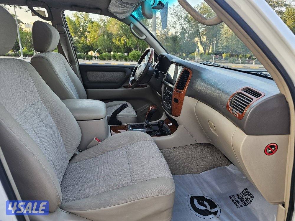 لاندكروز GXR الساير بحالة الوكالة10