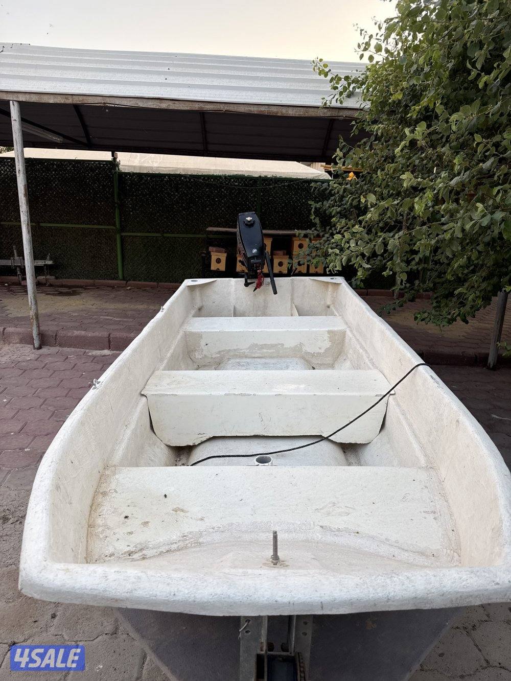 للبيع ماشوة مع مكينتين وعربانه0