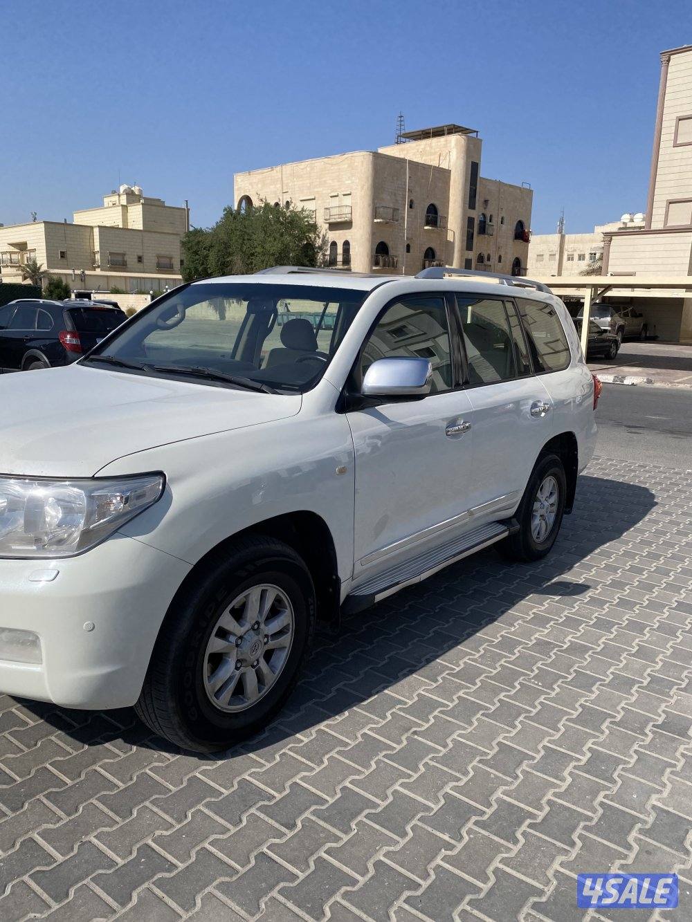 البيع لاندكروزر GXR1