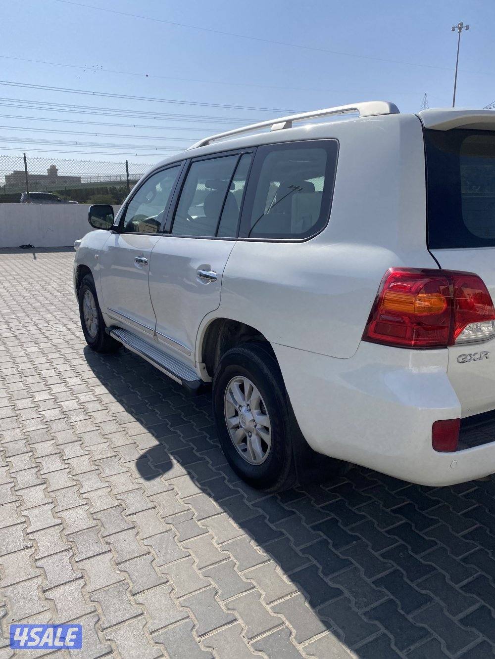 البيع لاندكروزر GXR3