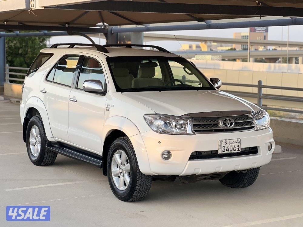 للبيـــــع فورتنرV6 - م 2011 - وارد الساير - بحالة وكالة2