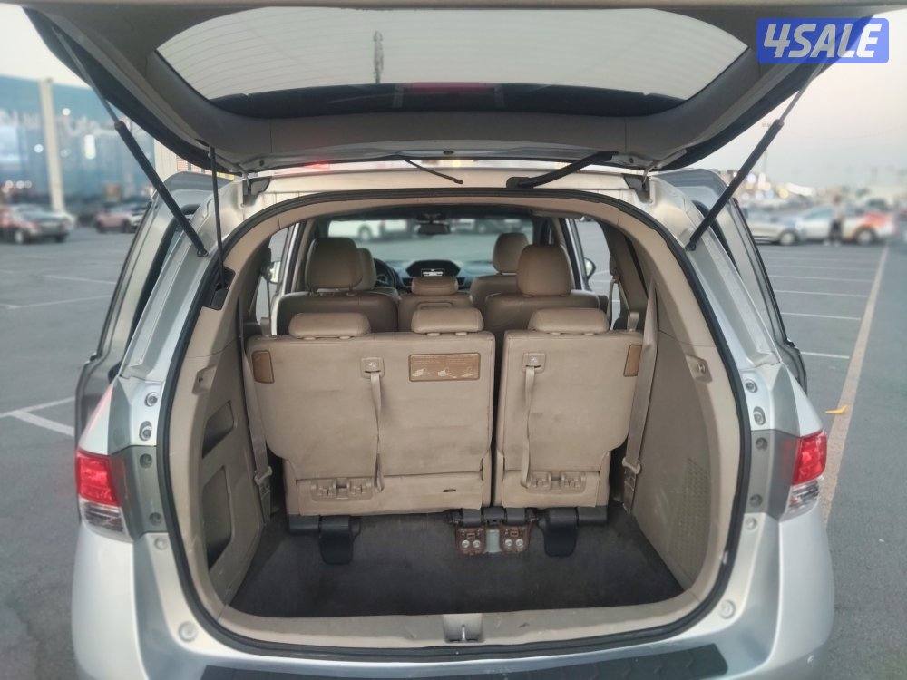 هوندا اوديسي موديل 2014 عداد ٢٦٥ فضي فل كامل المواصفات فتحه شاشه بحاله5