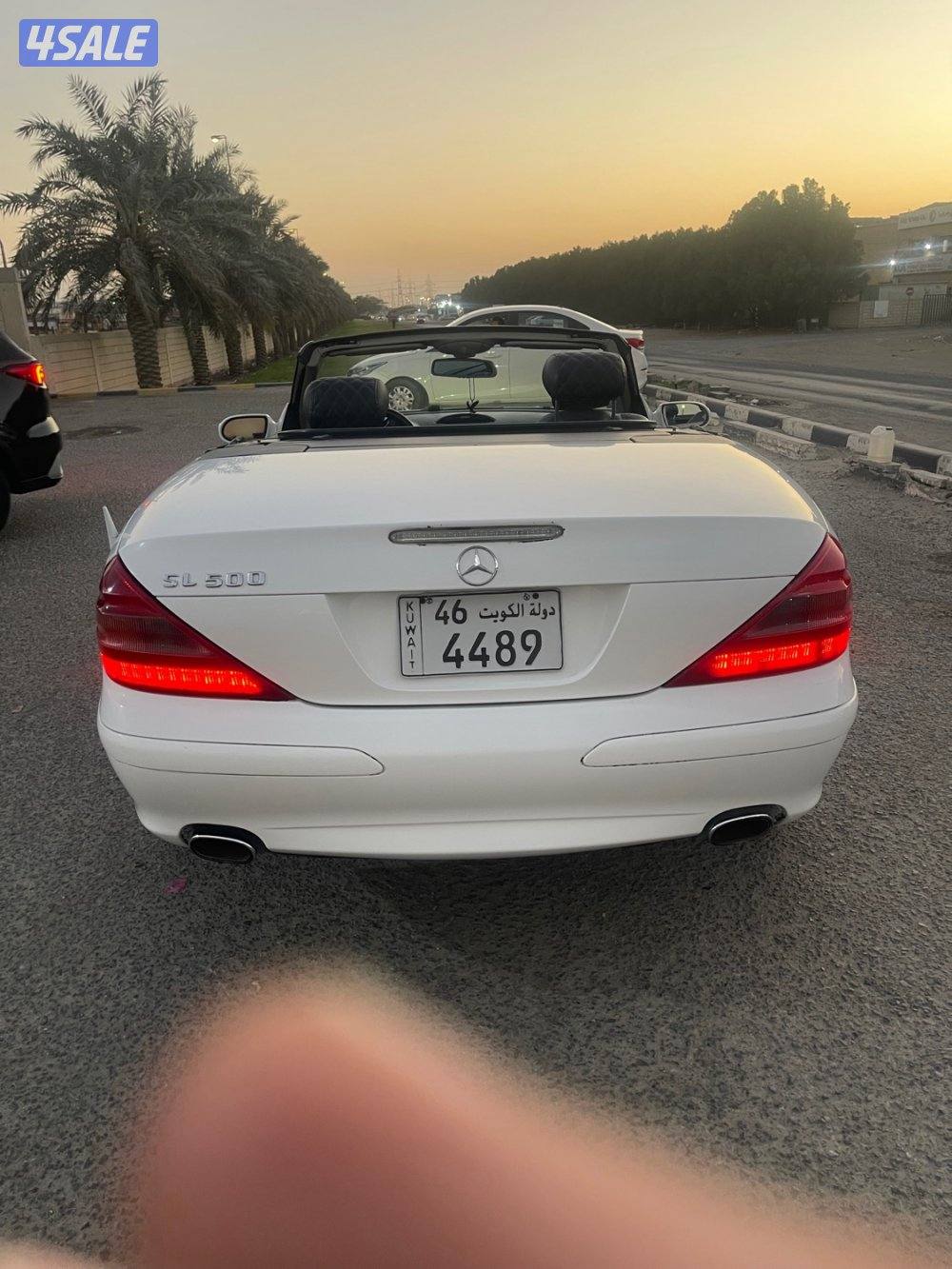 للبيع مرسيدس500SLاللون ابيض من داخل اسود موديل2005كشف شرط الفحص4