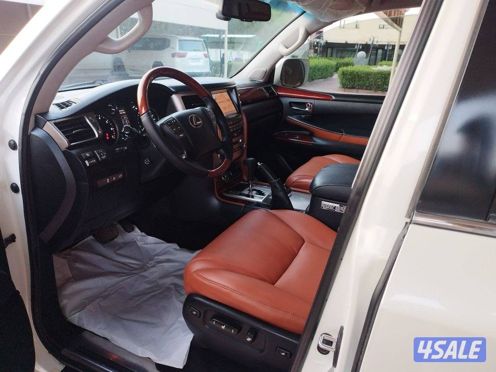 للبيع جيب لكزس 2013 سبورت5