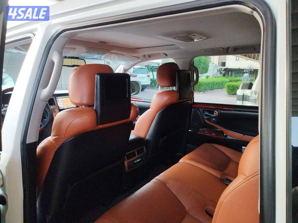 للبيع جيب لكزس 2013 سبورت6