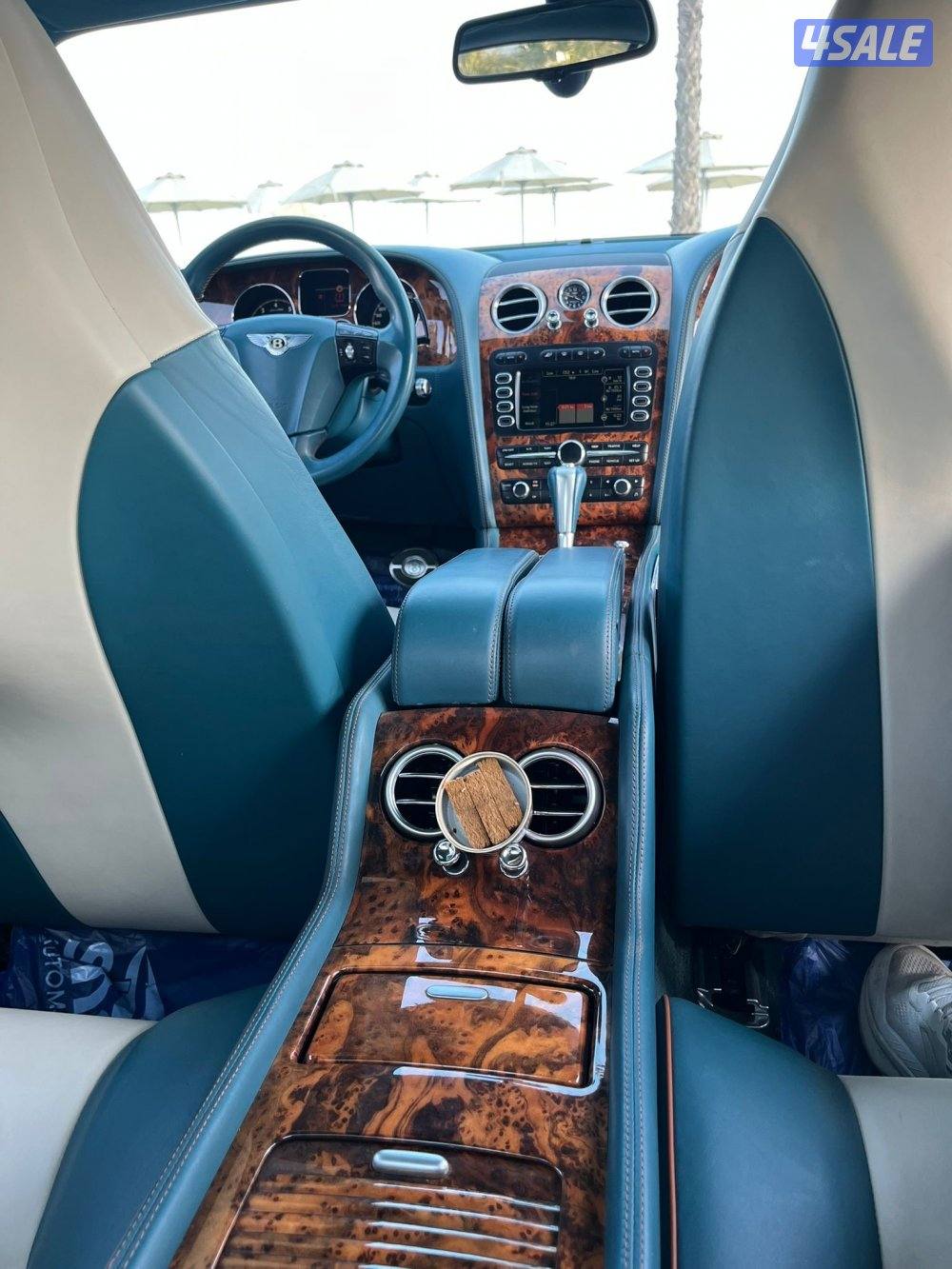 بنتلي GT موديل  2010 / بحاله ممتازه7