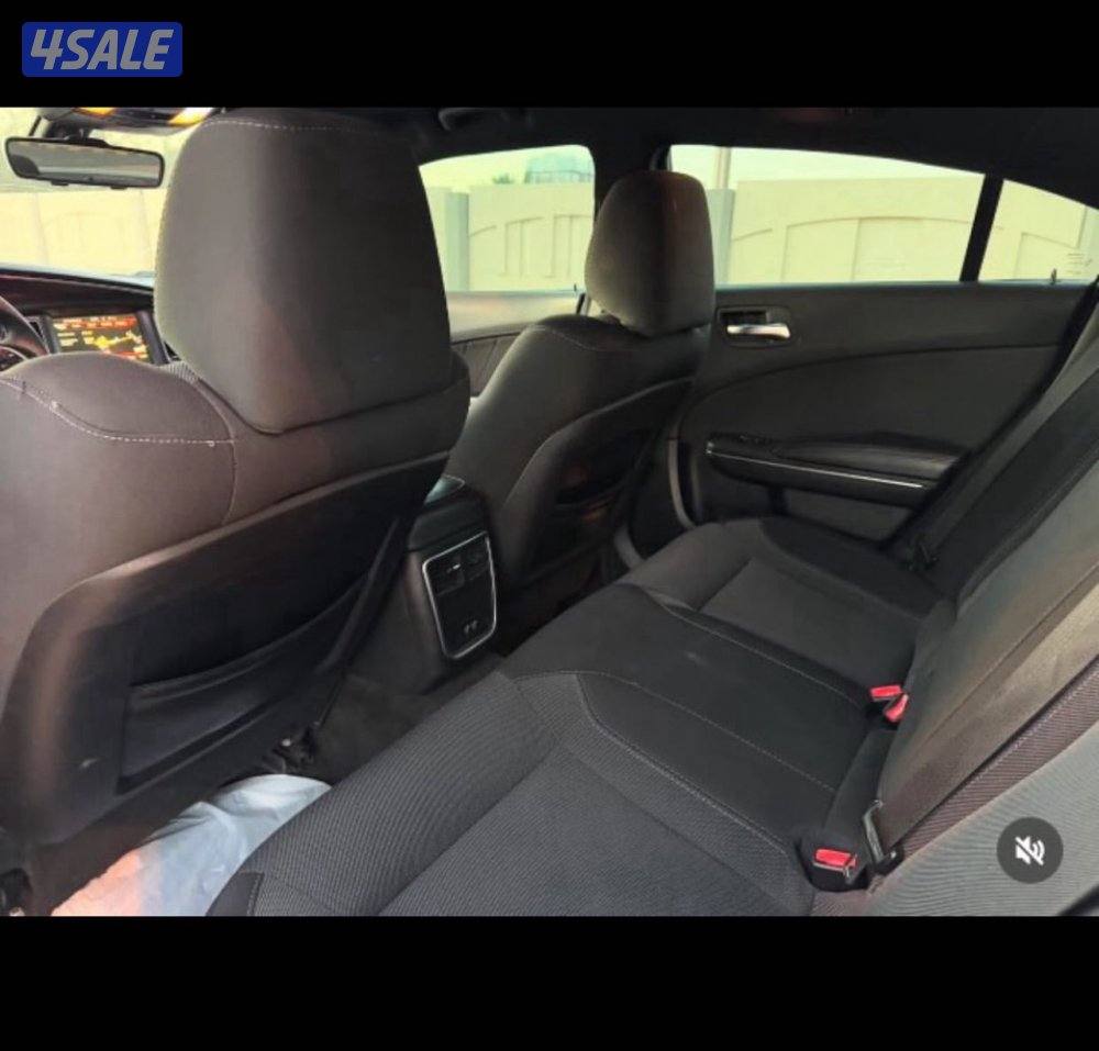 للبيع دوج تشارجر 2015 السياره نظييييييفه3