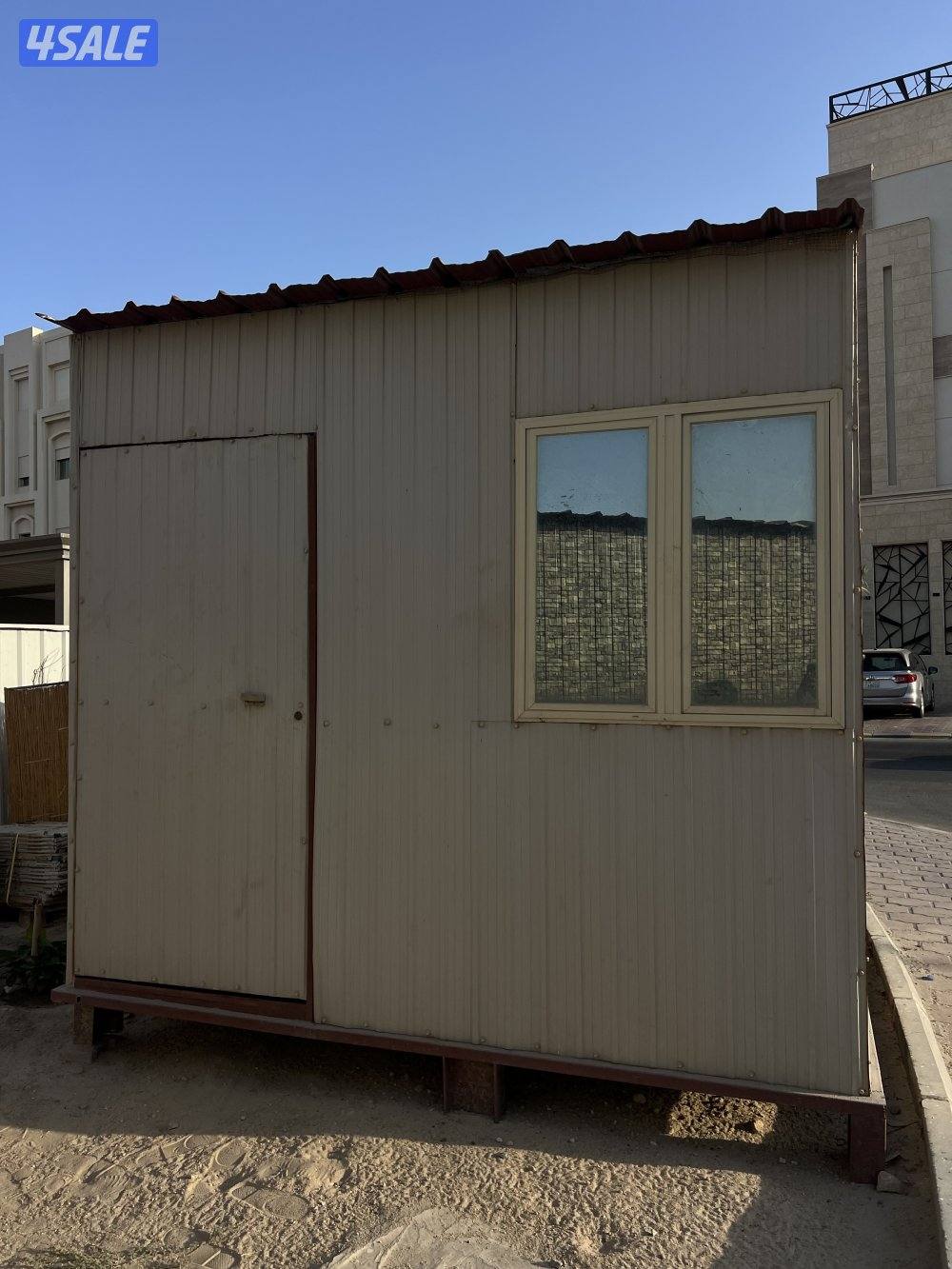 للبيع شاليه متنقل وشاليه ثابت بحاله ممتازة  موجودين بغرب عبدالله1