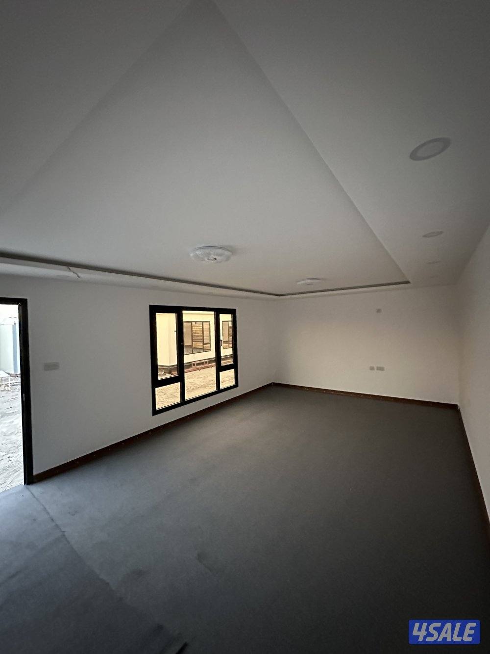 غرفة وحمام ومطبخ 4/8 سيقما4