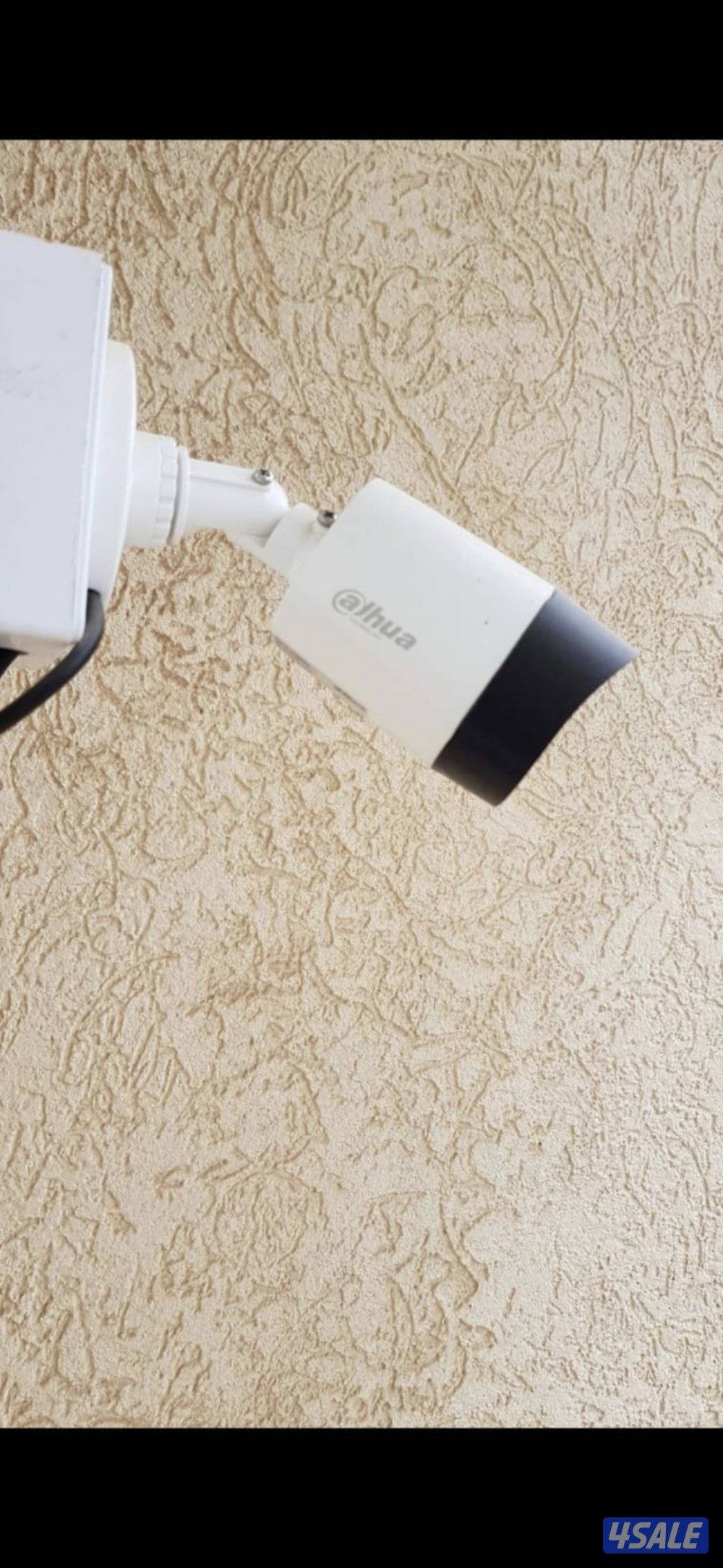 كاميرات مراقبه كاميرا طاقه شمسيه متحركه بجميع الاتجاهات صوت وصوره سبيك11