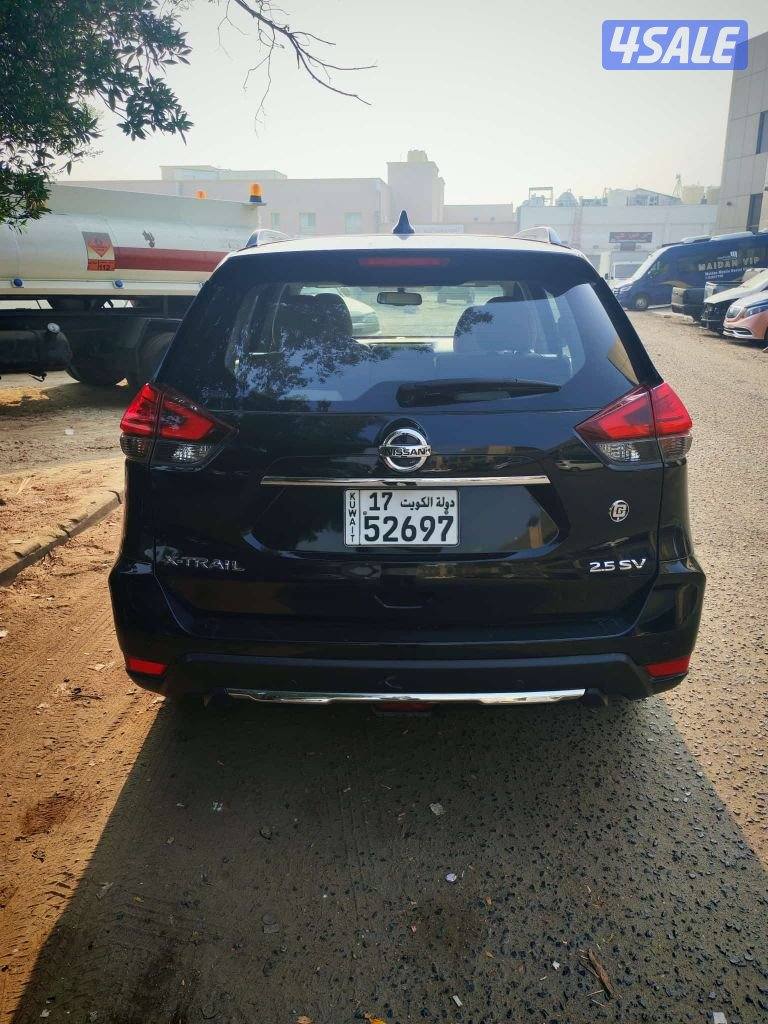 x trail 2020 full option.. 4 tyre new company service2