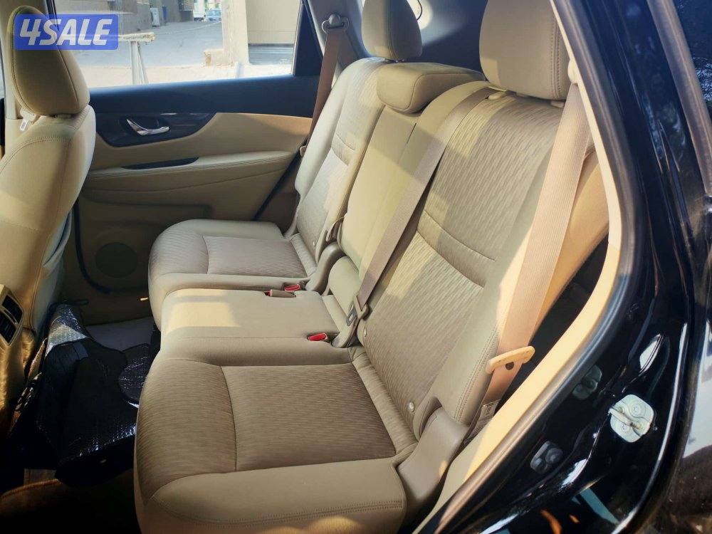 x trail 2020 full option.. 4 tyre new company service6