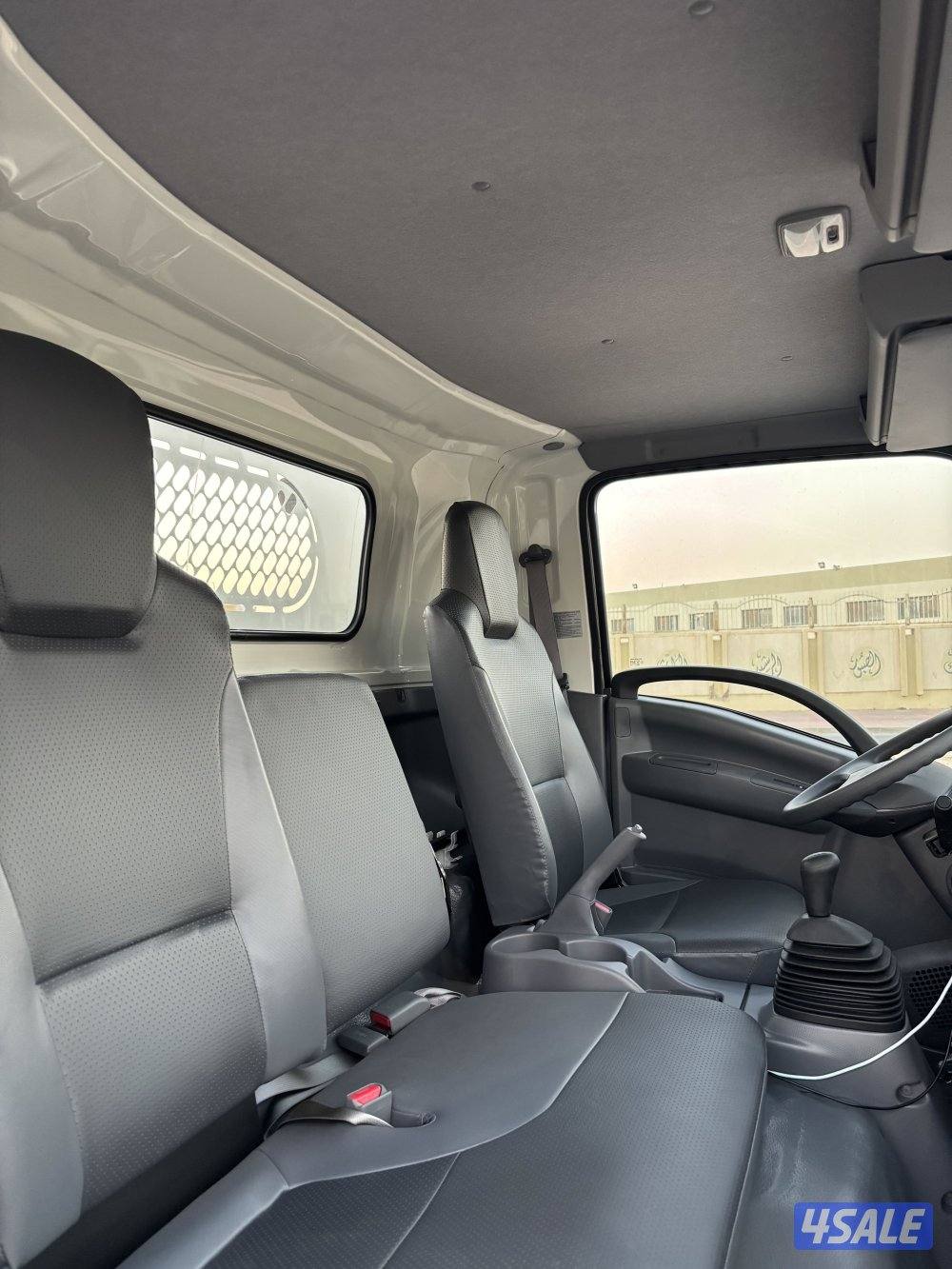 سطحة ايسوزو موديل 2026 اصفار8