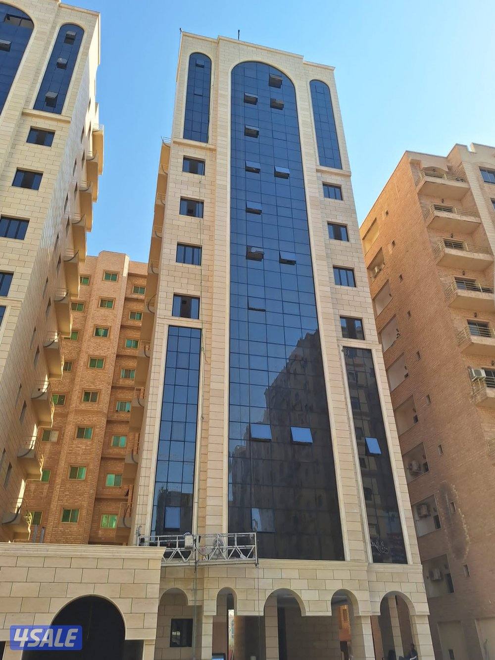 فني  الالمنيوم   وزجاج اسكريت1