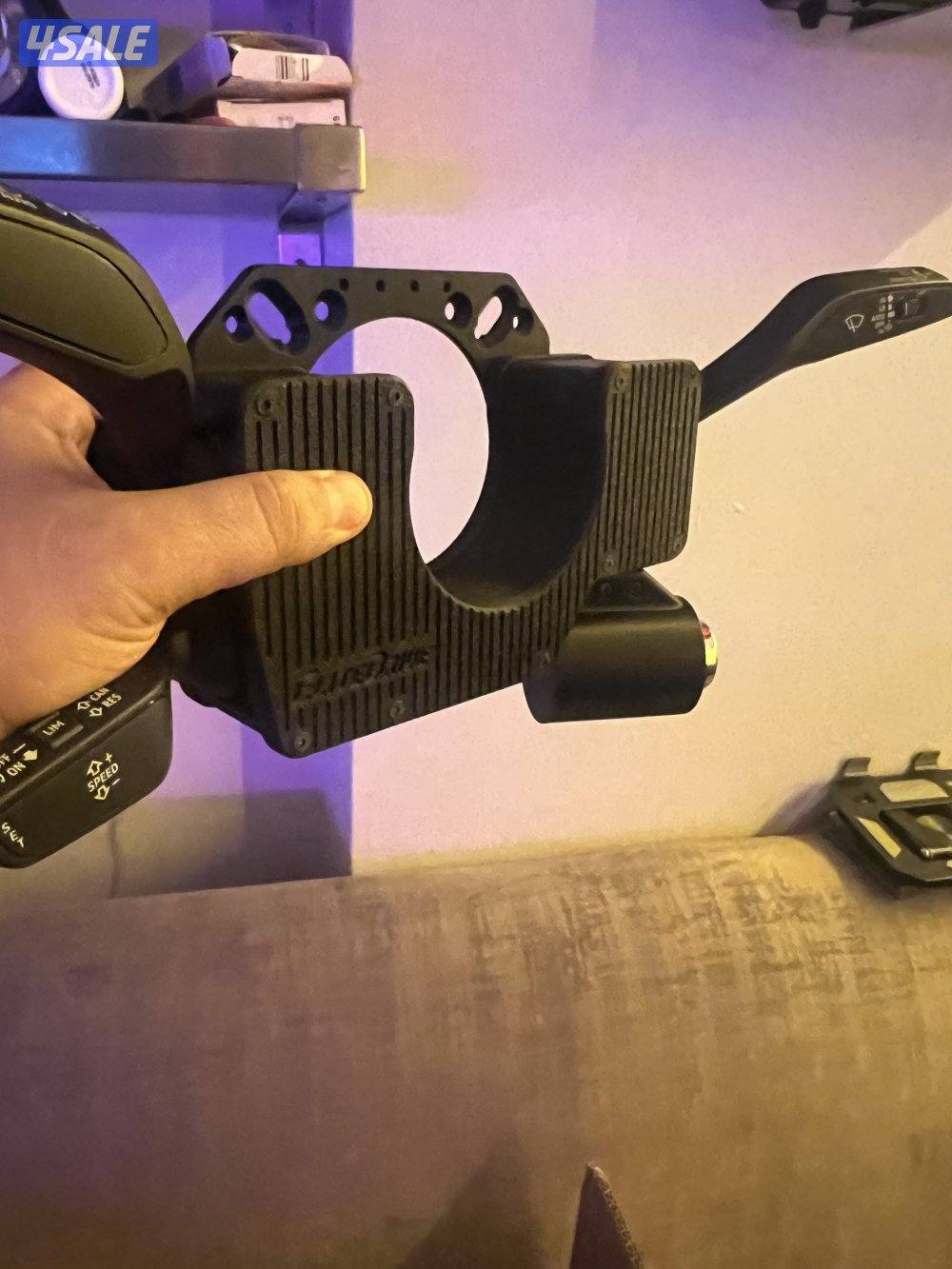 للبيع قيرات وجهاز اشارات للقيمنج pc و بليستشين6