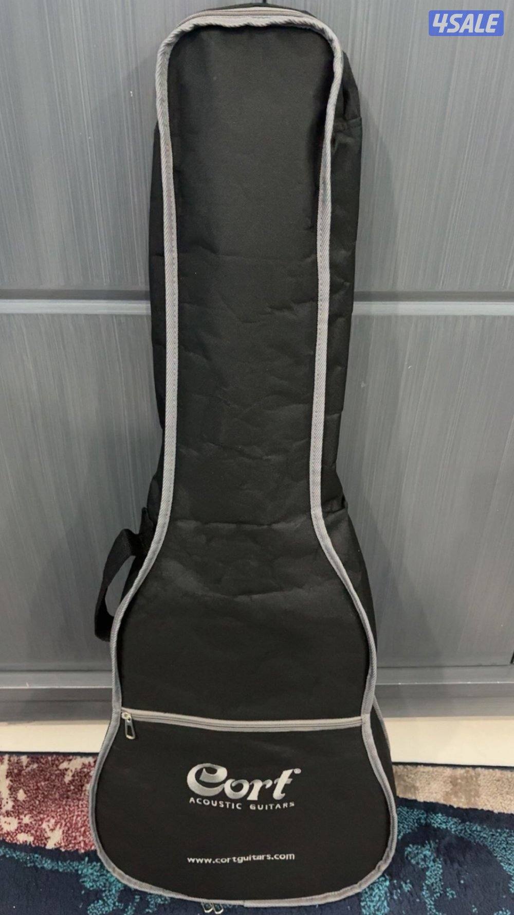 للبيع قيتار شبه جديد1