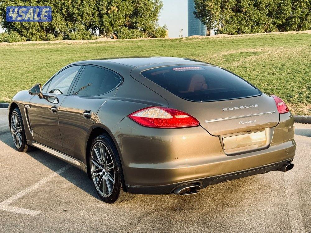 بورش بانميرا Porsche panamera 20111