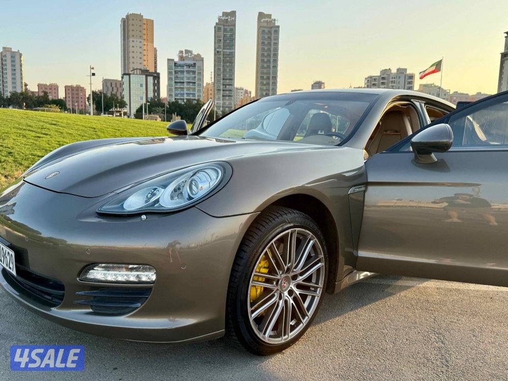 بورش بانميرا Porsche panamera 201112